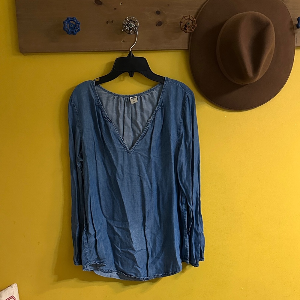 Old Navy Denim Blue V-Neck Blouse